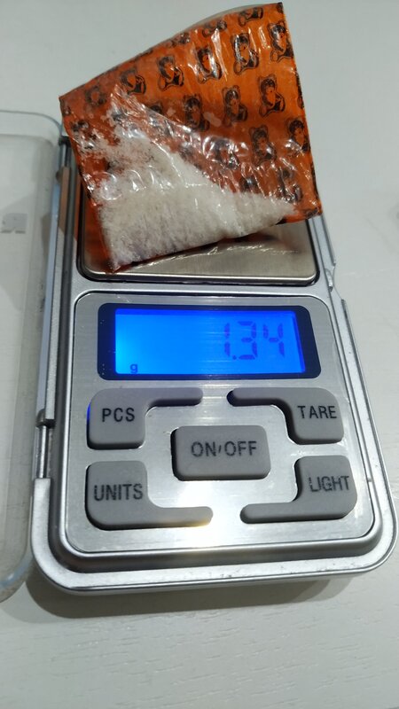 Moscow Trip-report on mephedrone on the scales in the package.jpg
