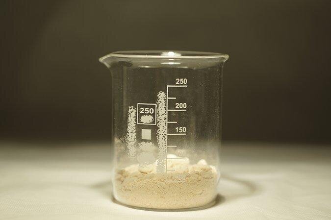 Растворите соль амфетамина в воде 1-1.jpg